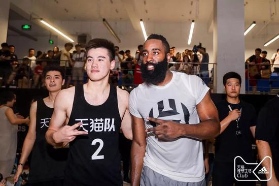 业余篮球队比赛前训练计划怎么写_0